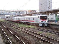 ｊｒ東日本の在来線試験車のeasti Eを見て写真に収めたい Yahoo 知恵袋