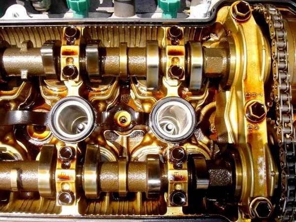 17年MH21SワゴンRのタイミングベルトは、チェーンですか？ - ＞17 