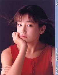 色素薄い芸能人の中でも一番の美人は誰だと思いますか 小嶋陽菜さんもも Yahoo 知恵袋