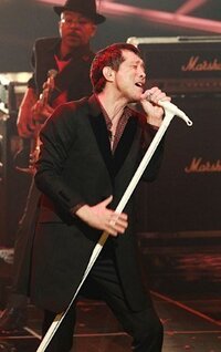 矢沢永吉は紅白でｉｔ ｓｕｐｔｏｙｏｕだけでしたがなんで2曲歌わなかったん Yahoo 知恵袋