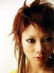 ヘアスタイルのウルフカットはどういう意味ですか こんなんです Yahoo 知恵袋