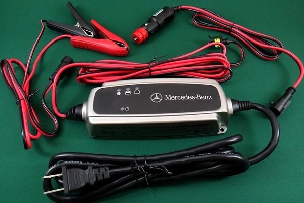 正規品 Mercedes-Benz バッテリーチャージャー 早い方順 正規品