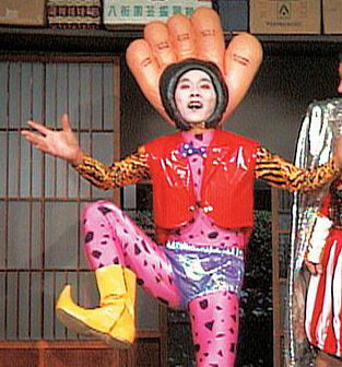 コンドールマンのゼニクレイジーは明石家さんまですか 明石家 Yahoo 知恵袋