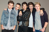 Onedirectionはアラブ系のメンバーの人以外は意外に Yahoo 知恵袋