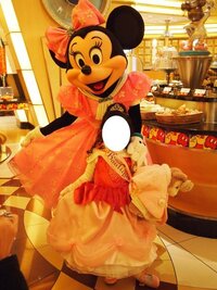 家族四人でディズニーランドへ２泊３日の旅行するならどれくらいお金用意したらい Yahoo 知恵袋