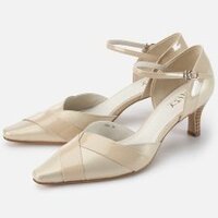 結婚式ではヒールの高い靴を必ず履かなければいけないんでしょうか Yahoo 知恵袋