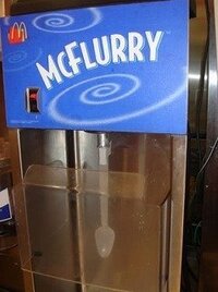 マックフルーリーのスプーン とってが中空になり途中穴が空き 上 Yahoo 知恵袋