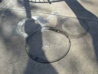 ディズニーランドで清掃の人が 水で絵を書いてくれるのをやっています Yahoo 知恵袋