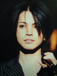 髪型について男l Arc En Cielのhydeさんのwinterfal Yahoo 知恵袋