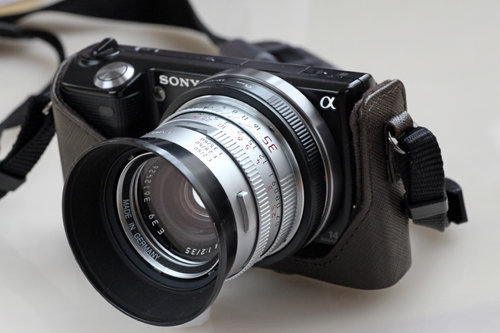 ミラーレスカメラの購入を考えています。本当はマーク・ボスウィックの 