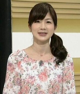 井上あさひさんと井田寛子さんと 二人ともワンピース姿で揃って並ぶと 華やか Yahoo 知恵袋