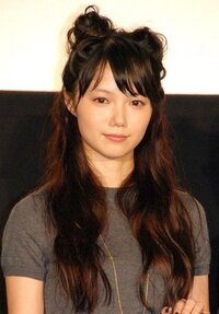 ロングヘアーの宮崎あおいの画像をください あおいちゃん 可愛いです Yahoo 知恵袋