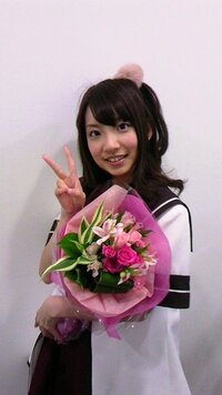 あなたはゆるゆり声優の水着写真集に興味がありますか いか Yahoo 知恵袋