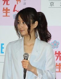 男女ともに回答待ってます 清楚系女子とギャル系女子どちらが好きですか Yahoo 知恵袋