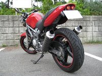 バイク純正新車で2本出しマフラー 125cc 250ｃｃでマフラー2本出し Yahoo 知恵袋