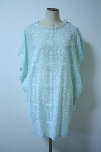 結婚式の服装についてです親しい友人の結婚式に呼ばれました式は昼でホテルを借りる Yahoo 知恵袋