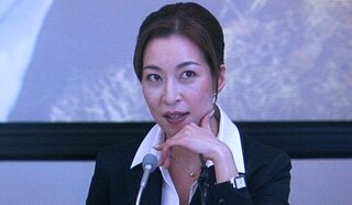 踊る大捜査線に出ていた 映画版かも 元宝塚出身の女優さんの名前教えてくださ Yahoo 知恵袋