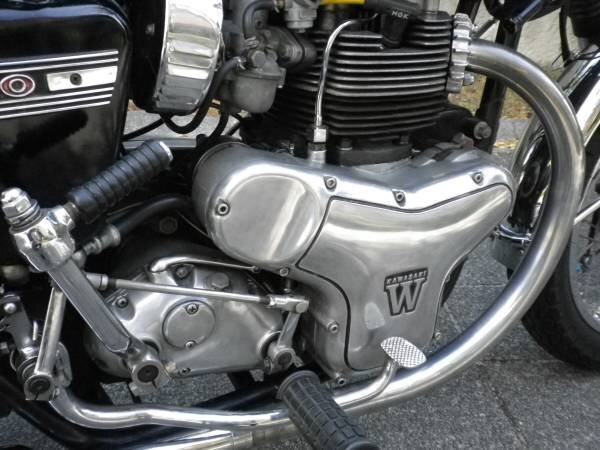 カワサキW1Sの右チェンジ・左ブレーキを、現代のバイクと同じ