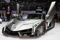 世界で一番高い車ってブガッティ ヴェイロンですか マイバ Yahoo 知恵袋