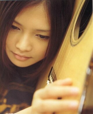 Yui について質問です 悲しい時に聴くyuiの歌 失 Yahoo 知恵袋