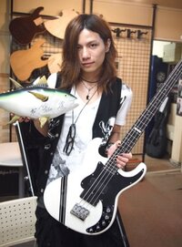 Vistlip10周年 Vif 第3弾 メンバーインタビュー 瑠伊 Tohya編 Rockの総合情報サイトvif