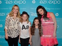 アナと雪の女王の 雪だるまつくろう の英語版を歌ってるのはだ Yahoo 知恵袋