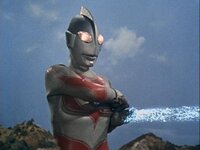 ウルトラマンシリーズストリウム光線のような腕の組み方で出す光線って他 Yahoo 知恵袋