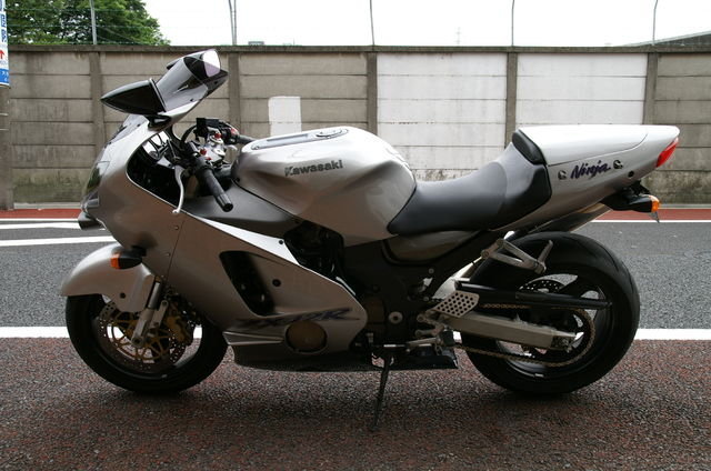 zx-12rのb型のリアサスについて質問です。 - すいませんが - Yahoo