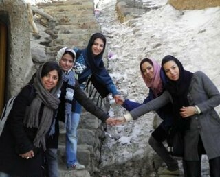 イラン人女性って本当のところ どうなんですか よく美人のイラン人女性が出てま Yahoo 知恵袋