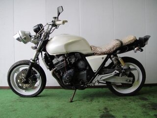 Cb400sfを族車にするのは良いと思いますか そうですね パールホ Yahoo 知恵袋