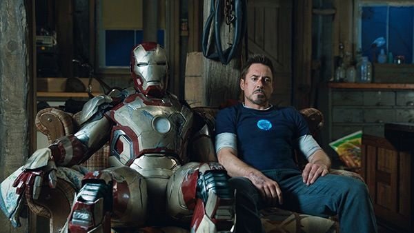 なぜアイアンマン２ 駄作アイアンマン３ 良作なのですか ネットでこ Yahoo 知恵袋