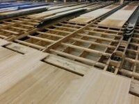 ボーリングのレーン の下ってどうなっているのですか あんなに固くて Yahoo 知恵袋