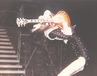 ギタリストの佇まい ギターを弾いてる姿が一番かっこいいギタリストは誰で Yahoo 知恵袋