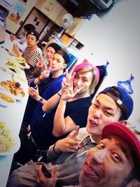 アルスマグナの中の人の事です アルスマグナの中の人が全員写っている写真がほし Yahoo 知恵袋