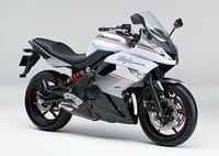 ドラマ トカゲの女 で黒谷友香が乗っていたバイクの車種はなんですか Ka Yahoo 知恵袋