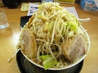 次郎系のラーメンで ニンニク以外全増しでって言ったんですけどなん Yahoo 知恵袋