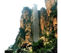 中国の世界遺産武陵源には 巨大なエレベーターが崖にあります あんなもの建設して Yahoo 知恵袋