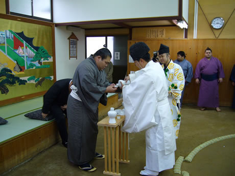神社を写真に撮ってアップロードする行為は罰当たりなのでしょうか 