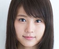 左右の二重の幅が違うモデルさん 女性タレントの方はいますか 一番先に思い Yahoo 知恵袋