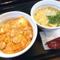 どうしてなか卯は親子丼をウリにしないのでしょうか そもそも牛丼チェーンはあ Yahoo 知恵袋