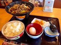 何ですき家だけがワンオペで人件費削減してるのに 吉野家 松屋と決算は変わ Yahoo 知恵袋