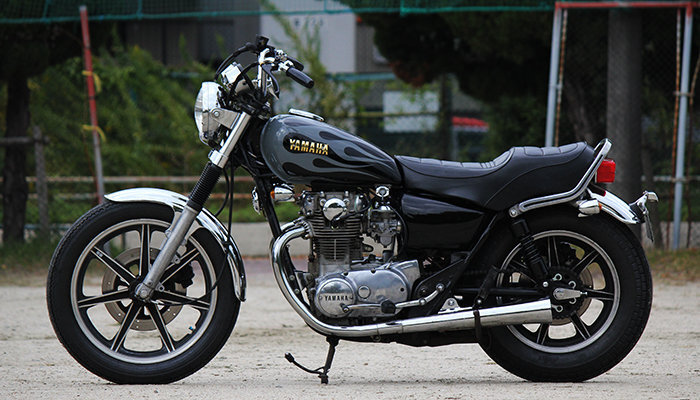 SR400とXS650SPは車体の大きさ同じくらいですか？あとSR400をカ