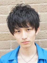男の人の黒髪にあう髪型はどんなのでしょうか アレンジ方でも Yahoo 知恵袋