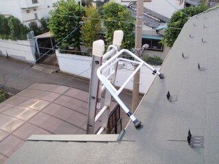 雨どいのある屋根にはしごをかける時に 梯子に板を取りつけて 雨どい Yahoo 知恵袋