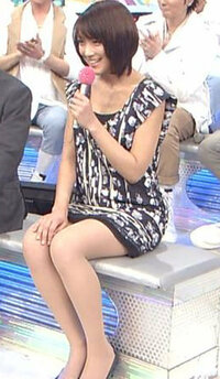 綺麗な脚をした女子アナは誰ですか 竹内由恵アナですね Yahoo 知恵袋