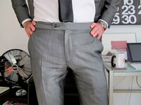 職場で男性がズボンにベルトをしないのは ネクタイをしないのと同じくらい略 Yahoo 知恵袋