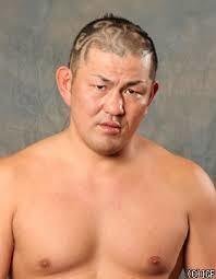 鈴木みのるって あの髪型維持するのすごく大変だと思いませんか ちょっと床 Yahoo 知恵袋