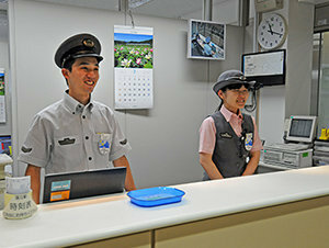 Jr東日本ステーションサービスの中途採用募集してますが あれ Yahoo 知恵袋