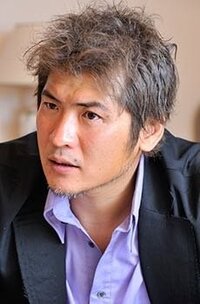 吉川晃司の下町ロケットの中での白髪は本物ですか だとしたら年の割には真っ白です Yahoo 知恵袋
