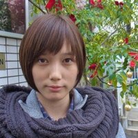 美容院で本田翼ちゃんの髪色にしてもらいたいのですが 何て言えば上手に伝わりま Yahoo 知恵袋